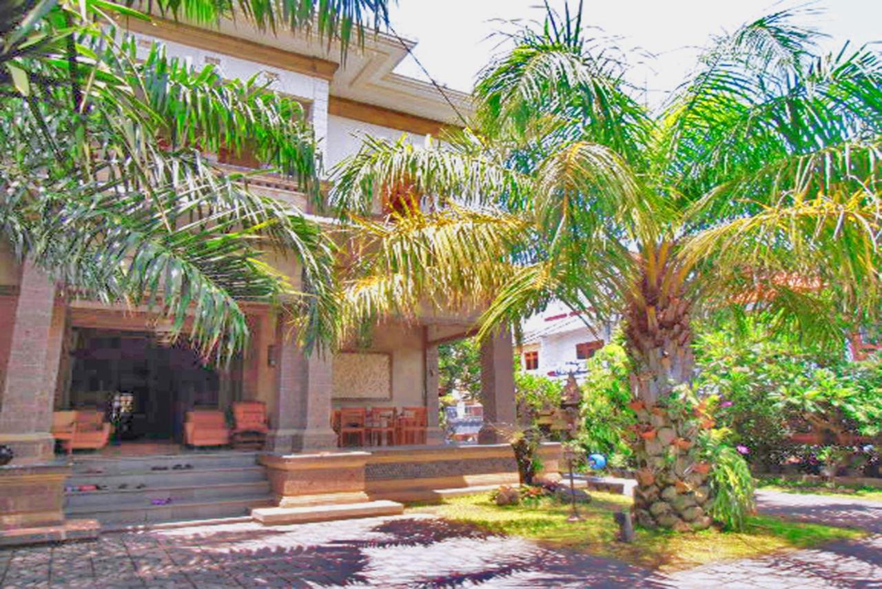 Nakula Familiar Inn Dempasar Exterior foto